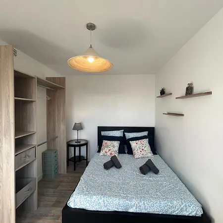 Le Leon Blum Metro Jolimont تولوز